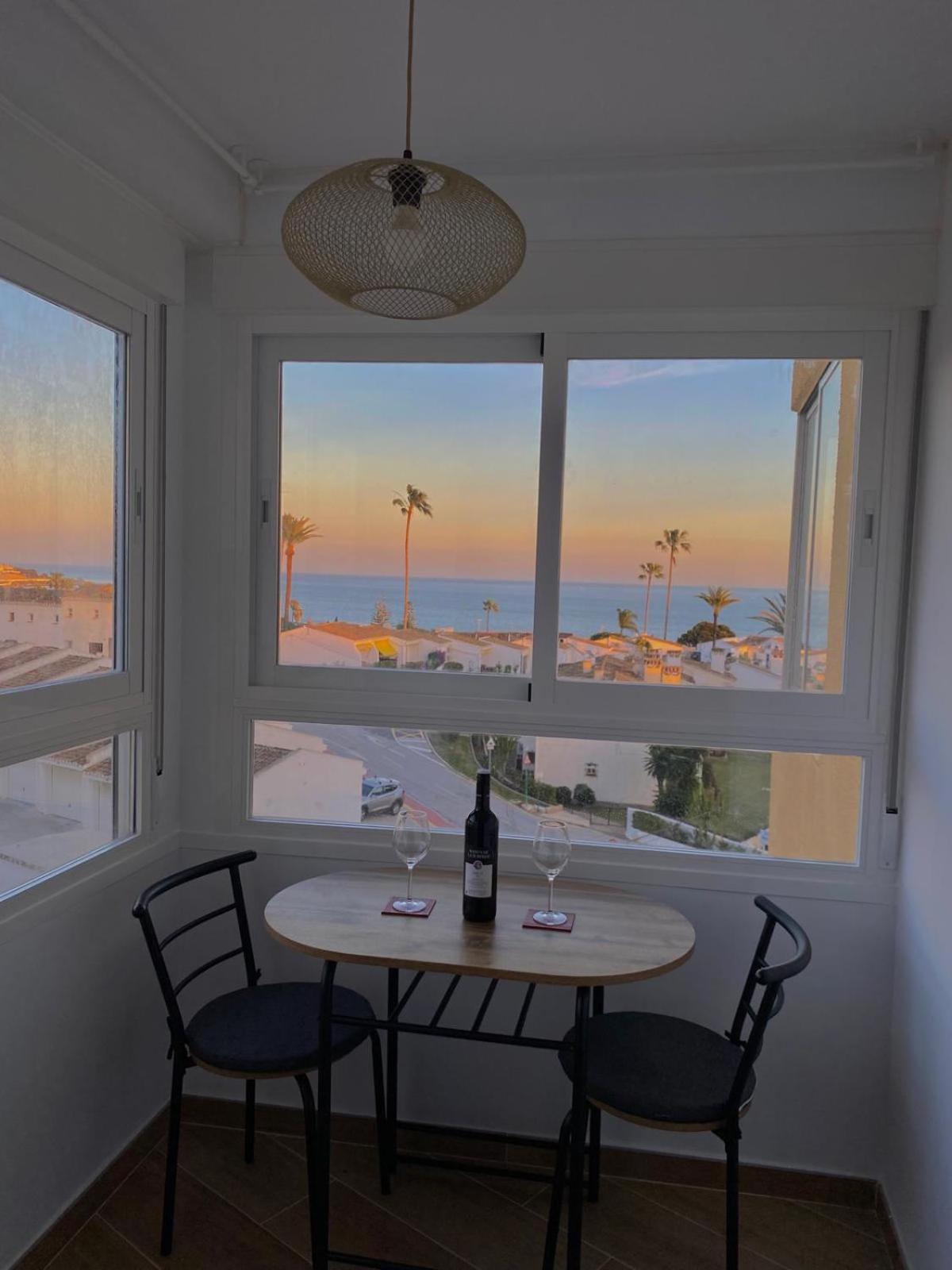 Sea View La Cala Apartment มาลากา ภายนอก รูปภาพ